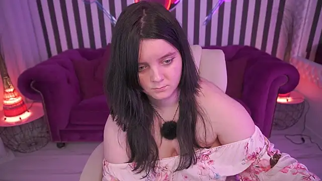 LittleShyy online show from 18, 7, 2026