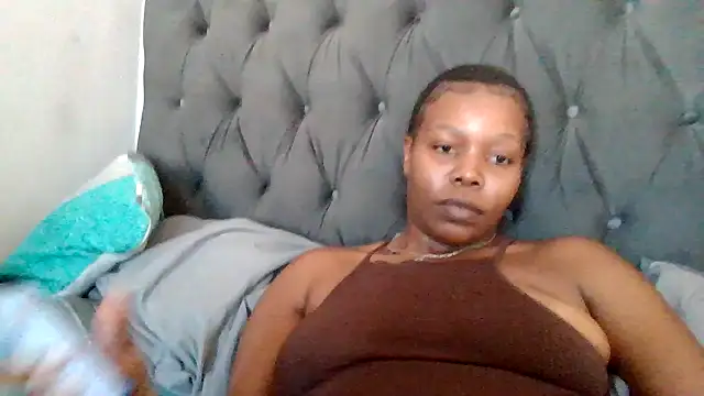 Snapshot of cherryontopy chatting on 18, 3, 2025 cherryontopy online show from 18, 3, 2025