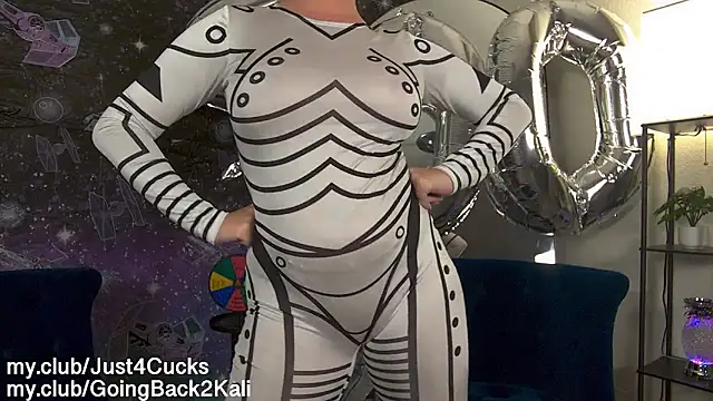 Snapshot of boomboomr00m chatting on 5, 5, 2026 boomboomr00m online show from 5, 5, 2026