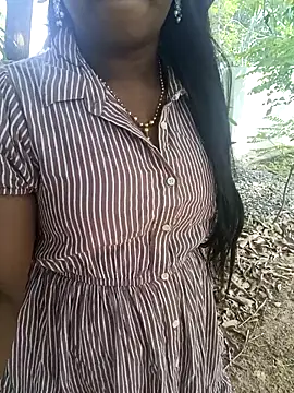 Dhiyapink online show from 5, 11, 2025