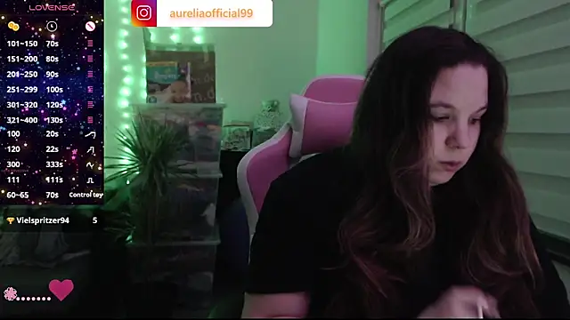 AureliaWinter online show from 2, 2, 2026