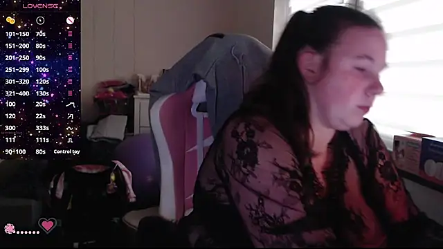 Snapshot of AureliaWinter chatting on 12, 6, 2026 AureliaWinter online show from 12, 6, 2026