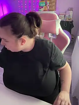 AureliaWinter online show from 8, 2, 2026