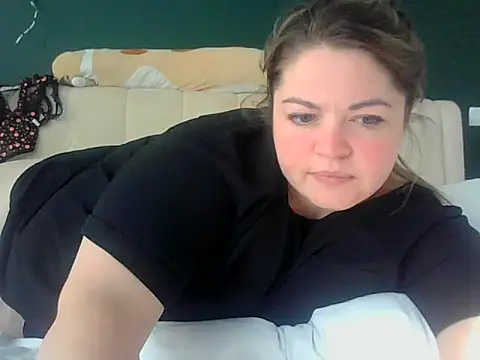 Snapshot of cute__cherry chatting on 28, 7, 2026 cute cherry online show from 28, 7, 2026