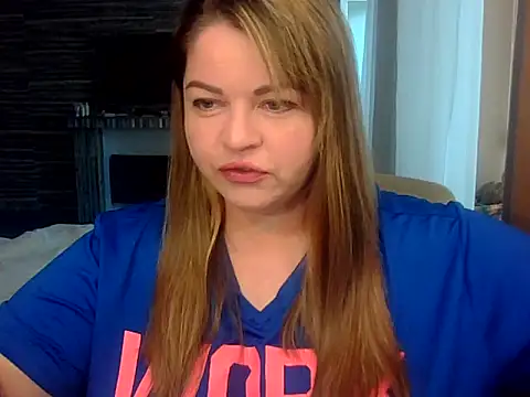 Snapshot of cute__cherry chatting on 20, 5, 2026 cute cherry online show from 20, 5, 2026