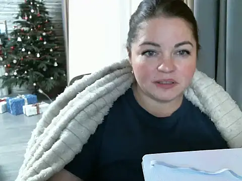 Snapshot of cute__cherry chatting on 14, 1, 2025 cute  cherry online show from 14, 1, 2025