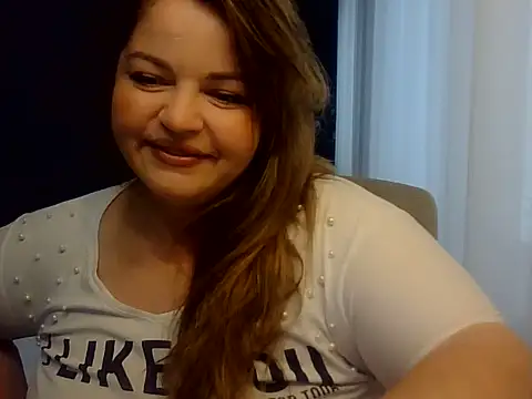 Snapshot of cute__cherry chatting on 8, 8, 2026 cute cherry online show from 8, 8, 2026