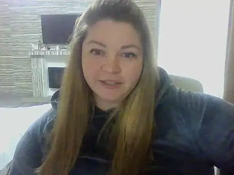 Snapshot of cute__cherry chatting on 13, 5, 2026 cute cherry online show from 13, 5, 2026