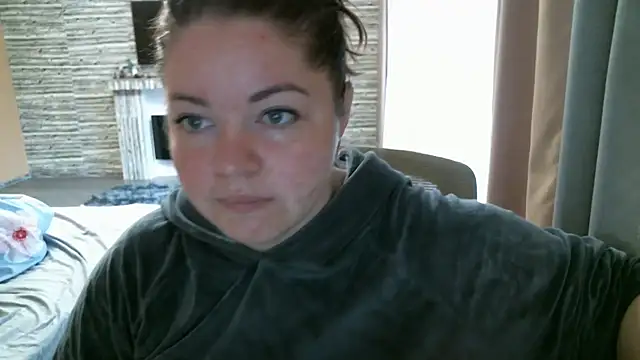 Snapshot of cute__cherry chatting on 10, 3, 2025 cute  cherry online show from 10, 3, 2025