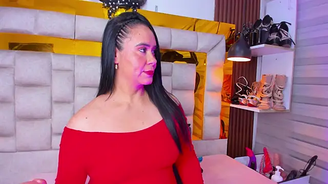 bigass monic online show from 11, 4, 2026