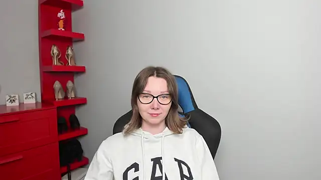 Cookie zoe online show from 23, 4, 2026