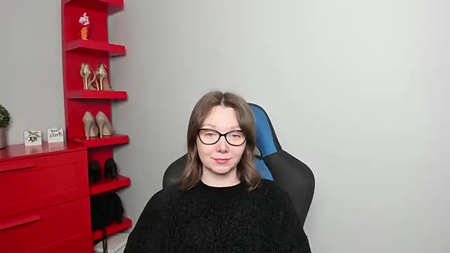 Cookie zoe online show from 15, 4, 2026