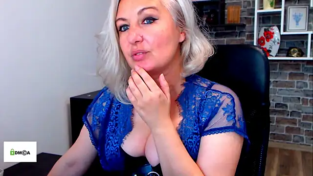 Snapshot of angel_devil_milf chatting on 12, 6, 2026 angel devil milf online show from 12, 6, 2026