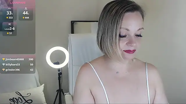 Tilly Eliot online show from 5, 3, 2025