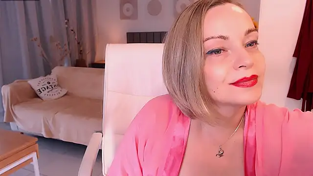 Tilly Eliot online show from 15, 12, 2025