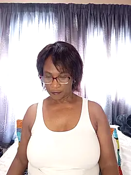 Hotgrannyx online show from 26, 4, 2026