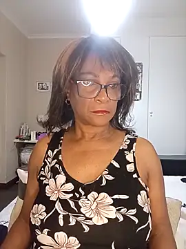 Snapshot of Hotgrannyx chatting on 3, 10, 2025 Hotgrannyx online show from 3, 10, 2025