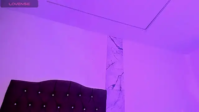 alysson 18 online show from 28, 11, 2025