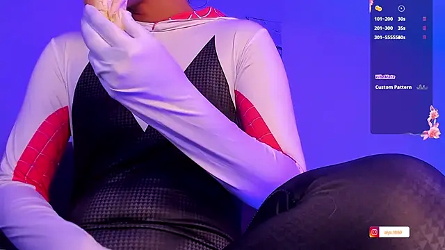 alysson 18 online show from 8, 11, 2025