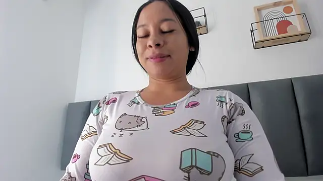 MaraOwen  online show from 15, 7, 2026