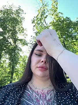 MommyDimitrescu  online show from 19, 6, 2026
