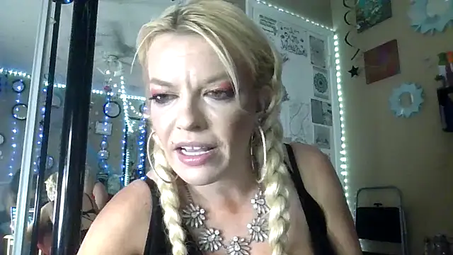 marilyn420 online show from 16, 5, 2026