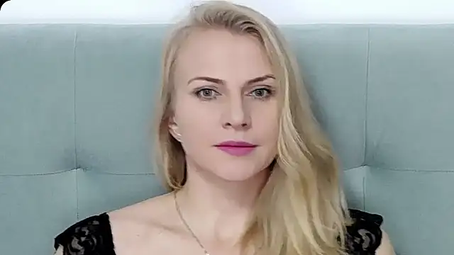 K  Adrienne online show from 27, 11, 2025