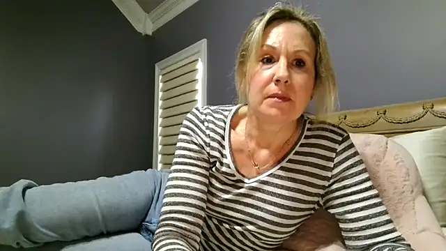 Lisaisluscious online show from 3, 4, 2026