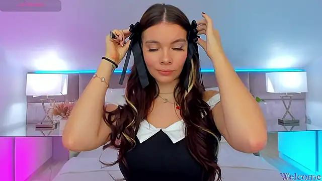 MiaMuse online show from 18, 10, 2025