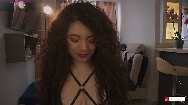 Snapshot of valeria_rosses chatting on 13, 5, 2026 valeria rosses online show from 13, 5, 2026