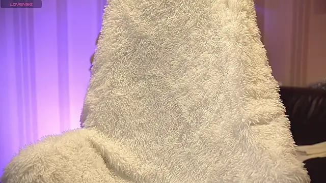 Snapshot of Danielle_Thomas chatting on 21, 12, 2024 Danielle Thomas online show from 21, 12, 2024