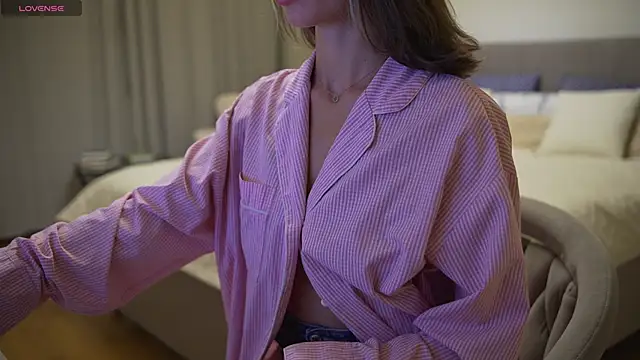 Snapshot of Danielle_Thomas chatting on 20, 9, 2025 Danielle Thomas online show from 20, 9, 2025