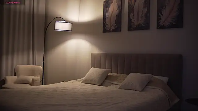 Snapshot of Danielle_Thomas chatting on 28, 9, 2025 Danielle Thomas online show from 28, 9, 2025