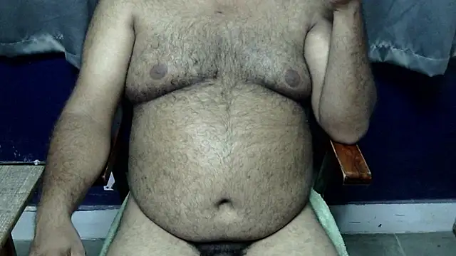 Snapshot of hairysubcub_70 chatting on 18, 7, 2026 hairysubcub 70 online show from 18, 7, 2026