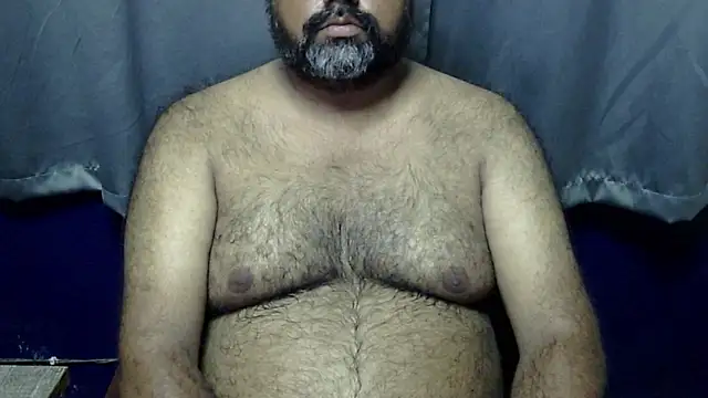 Snapshot of hairysubcub_70 chatting on 15, 7, 2026 hairysubcub 70 online show from 15, 7, 2026