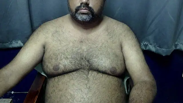 Snapshot of hairysubcub_70 chatting on 29, 6, 2026 hairysubcub 70 online show from 29, 6, 2026