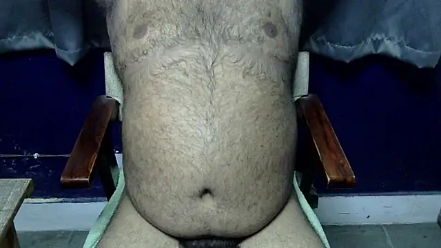 Snapshot of hairysubcub_70 chatting on 10, 6, 2026 hairysubcub 70 online show from 10, 6, 2026