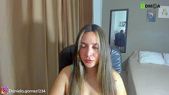 Danielacams online show from 10, 1, 2025