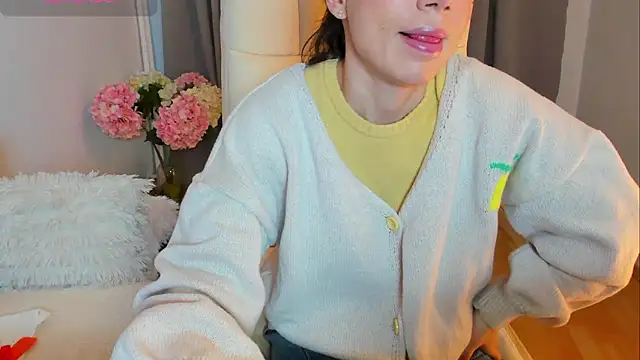 BellaAnna30 online show from 28, 2, 2025