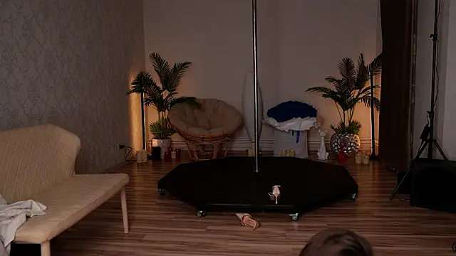 KittyCaitlin online show from 14, 3, 2026