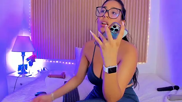 GenesisRuiz online show from 27, 2, 2025