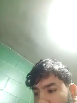 modelo38528061 online show from 9, 3, 2025