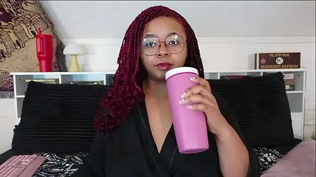 -khayaparker online show from 11, 3, 2026