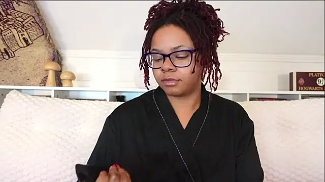 -khayaparker online show from 4, 2, 2026