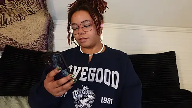 Snapshot of -khayaparker chatting on 3, 6, 2026 -khayaparker online show from 3, 6, 2026