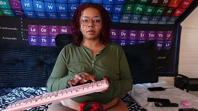 -khayaparker online show from 10, 4, 2026