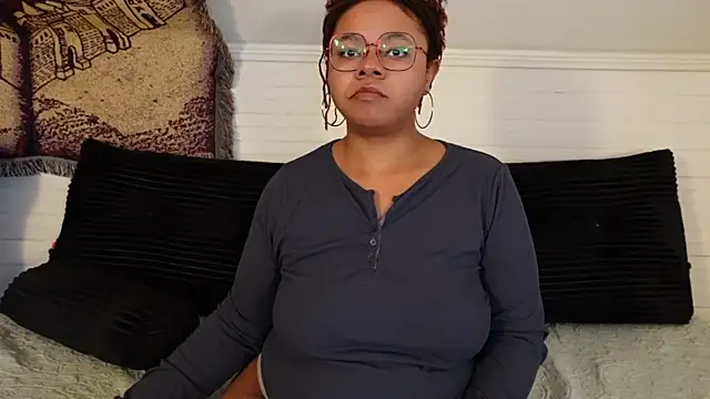 Snapshot of -khayaparker chatting on 1, 6, 2026 -khayaparker online show from 1, 6, 2026