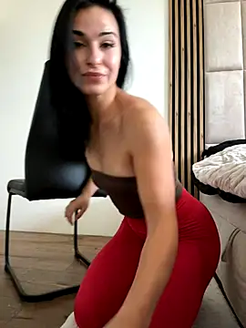 Snapshot of OIivia chatting on 9, 10, 2025 OIivia online show from 9, 10, 2025