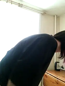 LazyTanukii online show from 10, 12, 2024