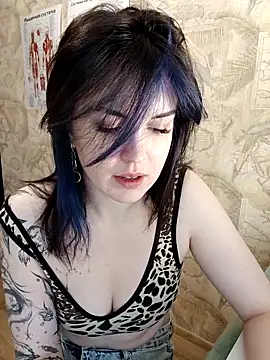 LazyTanukii online show from 7, 11, 2025